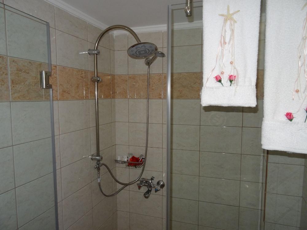 Despina Studios Agia Marina  Luaran gambar